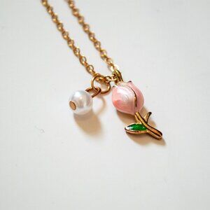 Necklace with Rose and Pearl